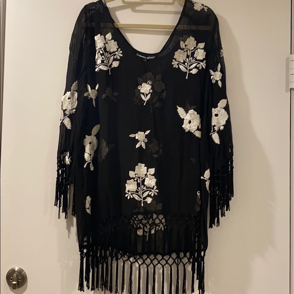 Bohemian Bones ~ Revolve clothing cover up - Picture 5 of 13
